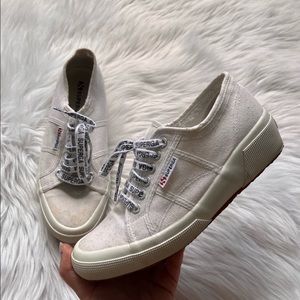 Classic superga with raised heals